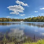 Pocono Cabin With Fire Pit, Walk To Lake And Beach!