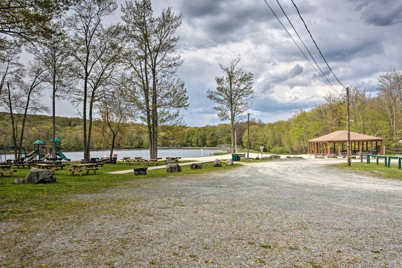 Holiday home Pocono With Fire Pit, Walk To And Beach! *