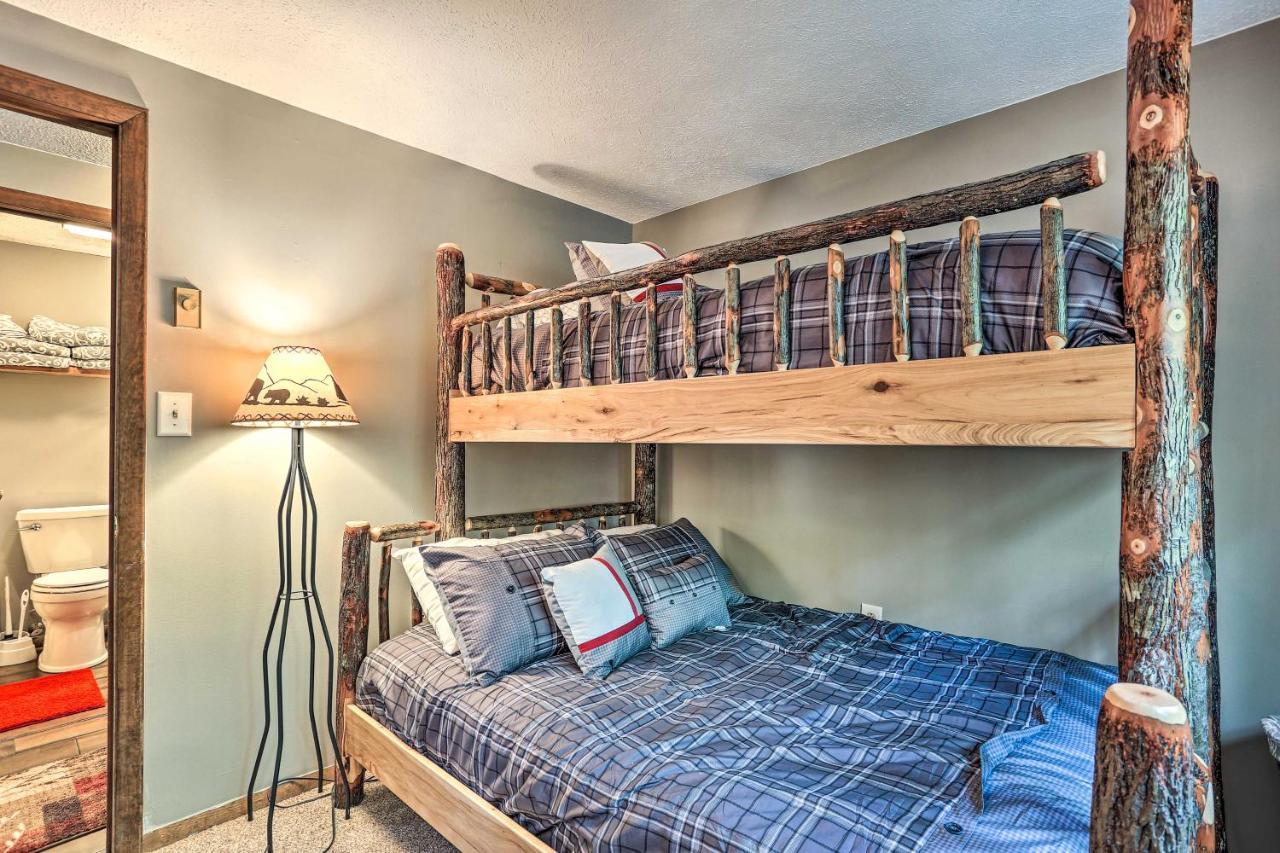 Holiday home Pocono With Fire Pit, Walk To And Beach!